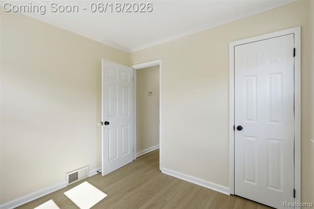 3829 W Auburn Road, Rochester Hills, MI 48309