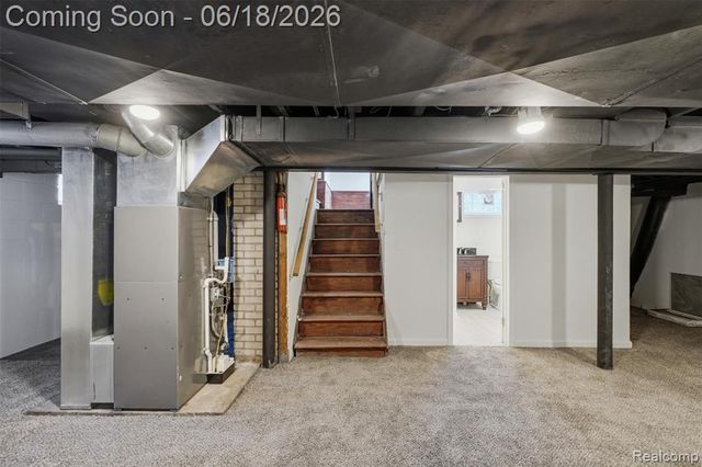 3829 W Auburn Road, Rochester Hills, MI 48309