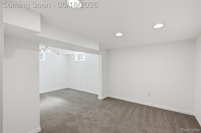 3829 W Auburn Road, Rochester Hills, MI 48309