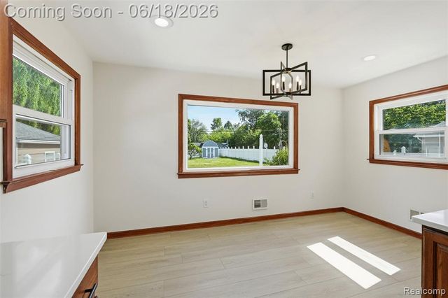 3829 W Auburn Road, Rochester Hills, MI 48309