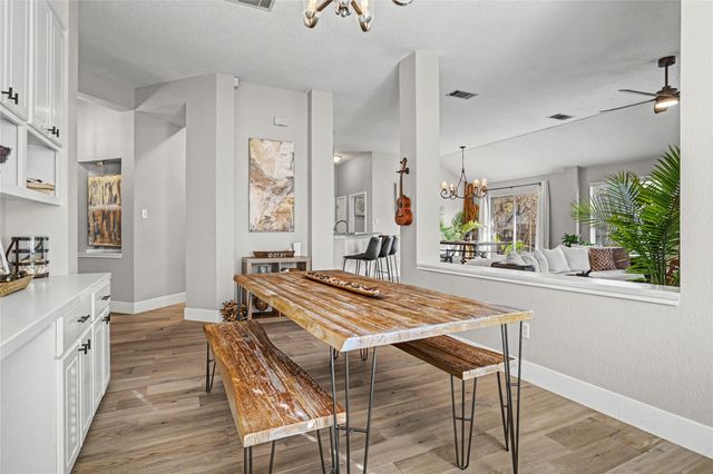 5708 Marchmont LN, Austin, TX 78749