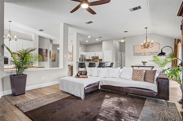 5708 Marchmont LN, Austin, TX 78749