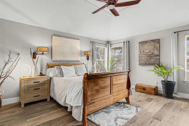 5708 Marchmont LN, Austin, TX 78749