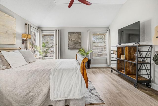 5708 Marchmont LN, Austin, TX 78749