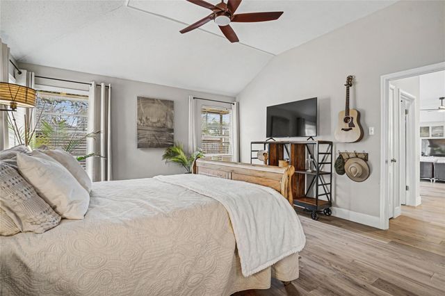 5708 Marchmont LN, Austin, TX 78749