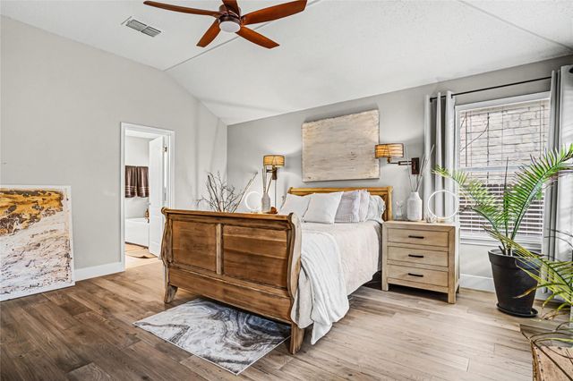 5708 Marchmont LN, Austin, TX 78749