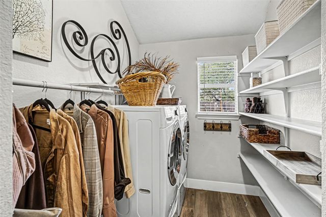 5708 Marchmont LN, Austin, TX 78749