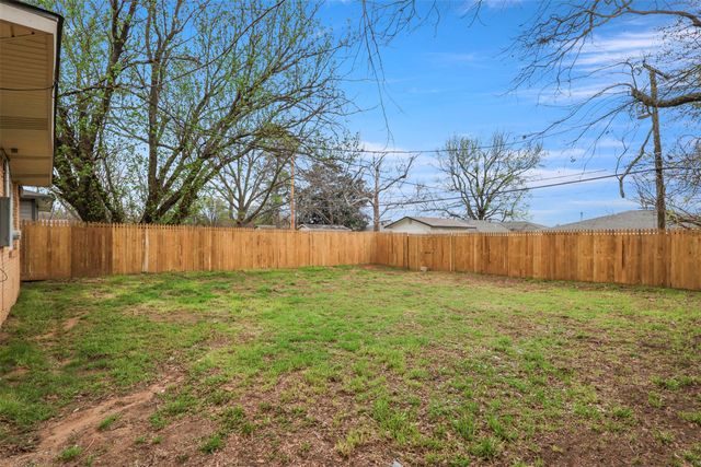 732 W Bullock Street, Denison, TX 75020