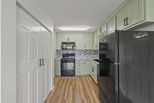 732 W Bullock Street, Denison, TX 75020