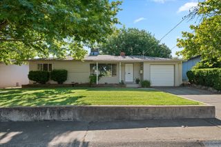 2950 Yana Avenue, Redding, CA 96002
