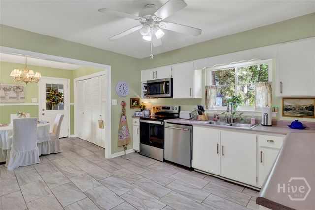 1315 Grace Drive, Savannah, GA 31406
