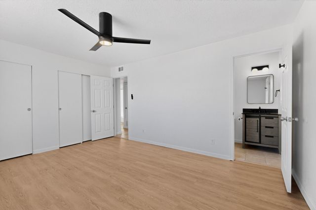 5005 Goldenthread Drive NE, Albuquerque, NM 87113