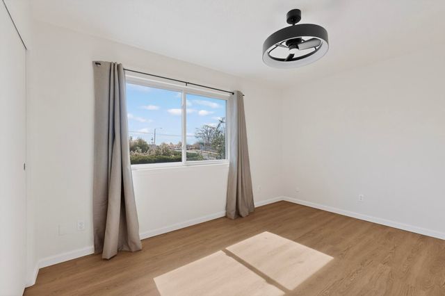 5005 Goldenthread Drive NE, Albuquerque, NM 87113