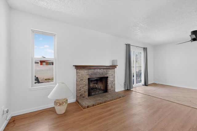 5005 Goldenthread Drive NE, Albuquerque, NM 87113