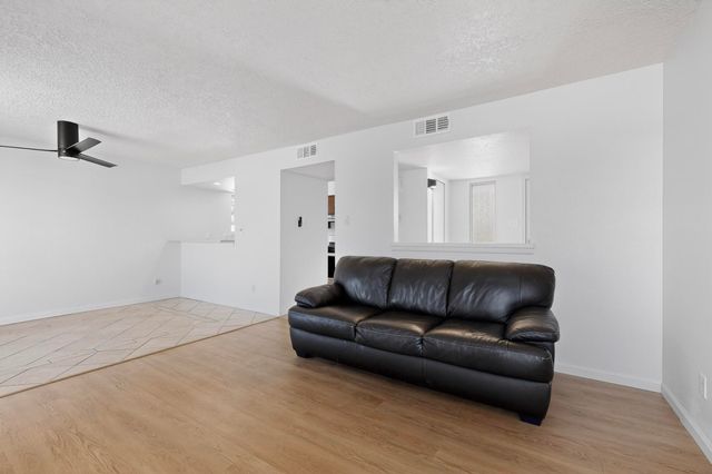 5005 Goldenthread Drive NE, Albuquerque, NM 87113