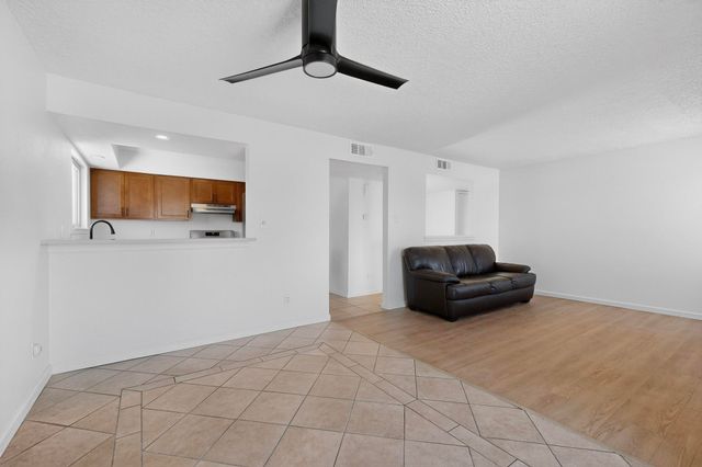 5005 Goldenthread Drive NE, Albuquerque, NM 87113