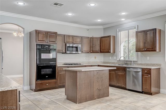 3527 Cupecoy Point Avenue, Las Vegas, NV 89141