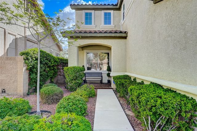 3527 Cupecoy Point Avenue, Las Vegas, NV 89141
