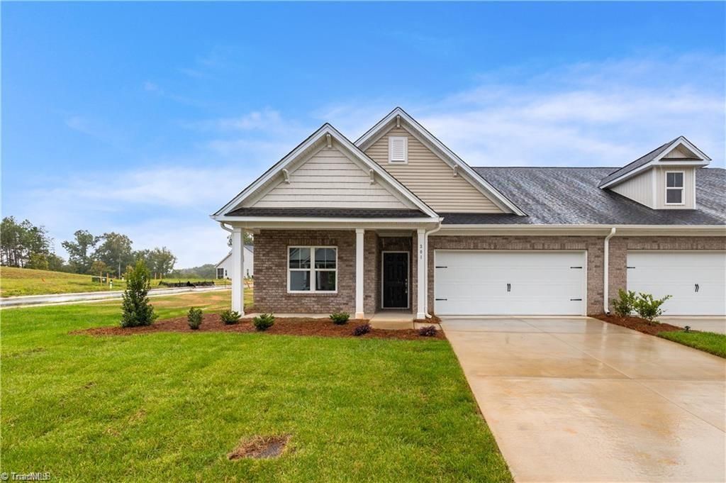 3600 Townland Circle, Clemmons, NC 27012