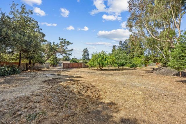 12500 New Avenue, San Martin, CA 95046