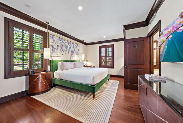 301 Australian Avenue 305, Palm Beach, FL 33480