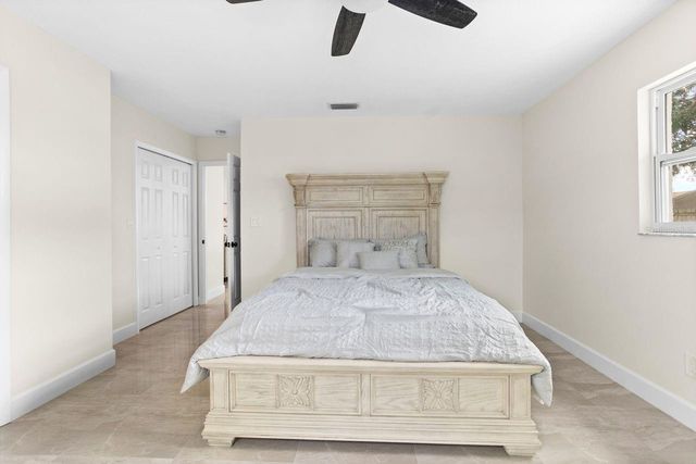 9244 79TH AVENUE, Seminole, FL 33777