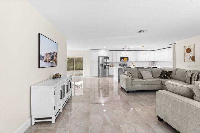 9244 79TH AVENUE, Seminole, FL 33777