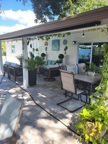 9244 79TH AVENUE, Seminole, FL 33777