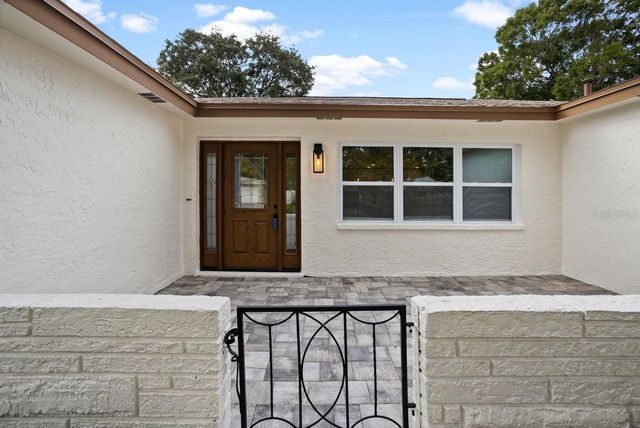 9244 79TH AVENUE, Seminole, FL 33777