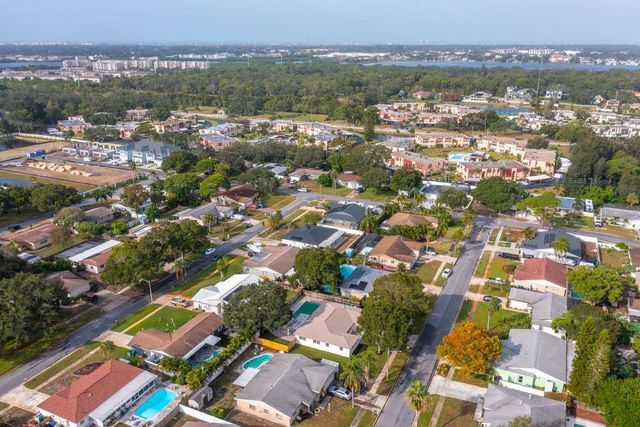 9244 79TH AVENUE, Seminole, FL 33777