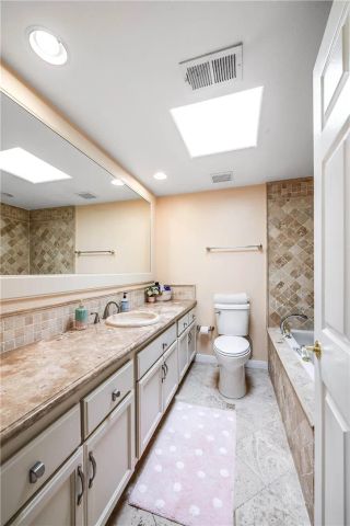 10923 Landale 2, Toluca Lake, CA 91602