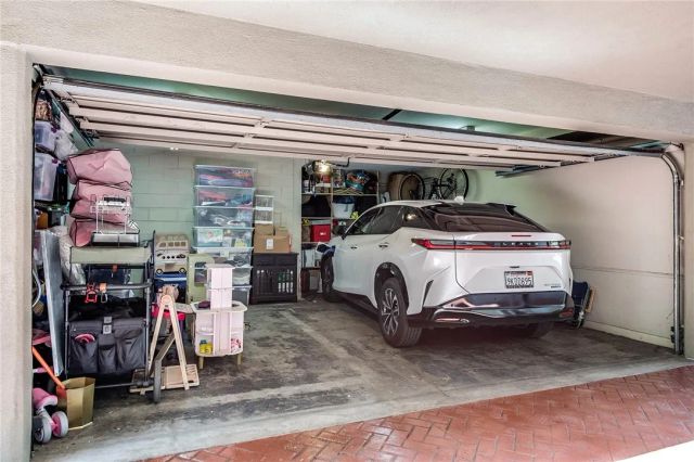 10923 Landale 2, Toluca Lake, CA 91602