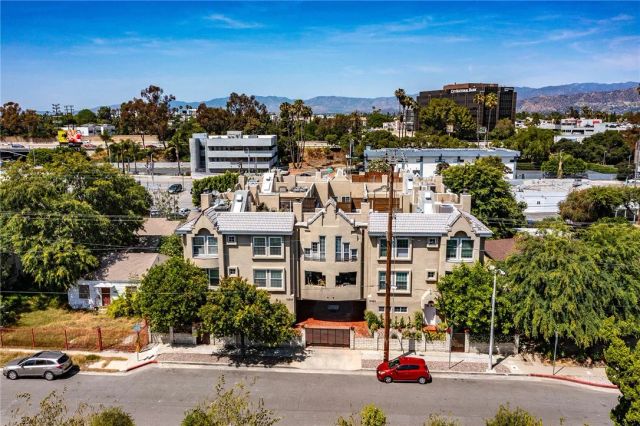 10923 Landale 2, Toluca Lake, CA 91602