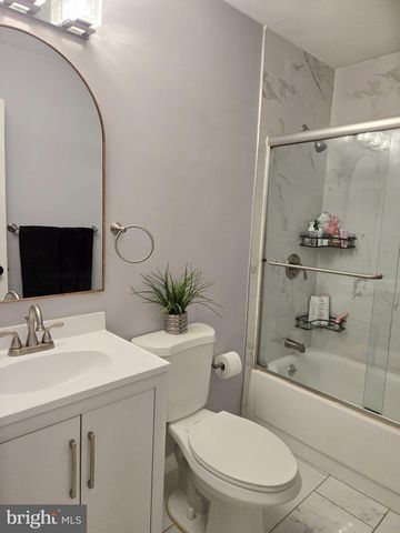 14 ROANOKE CT, Willingboro, NJ 08046