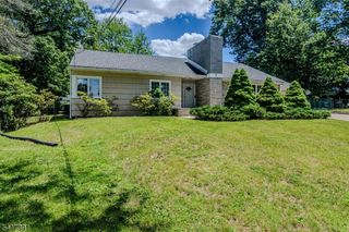7 White Beech Ct, Ewing Twp., NJ 08618