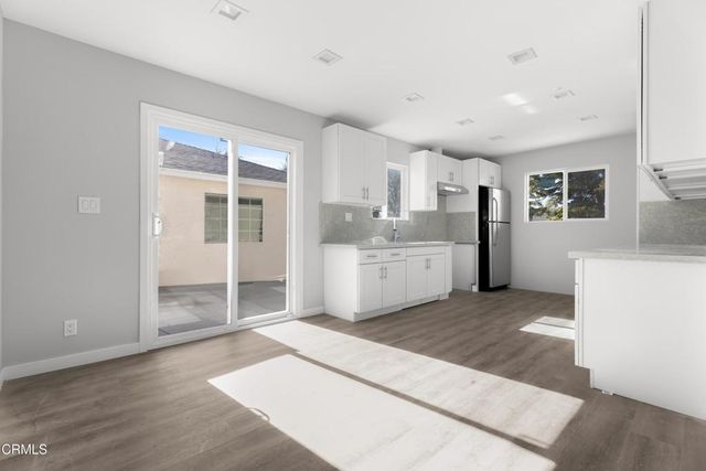 6256 Satsuma Avenue, Los Angeles, CA 91606