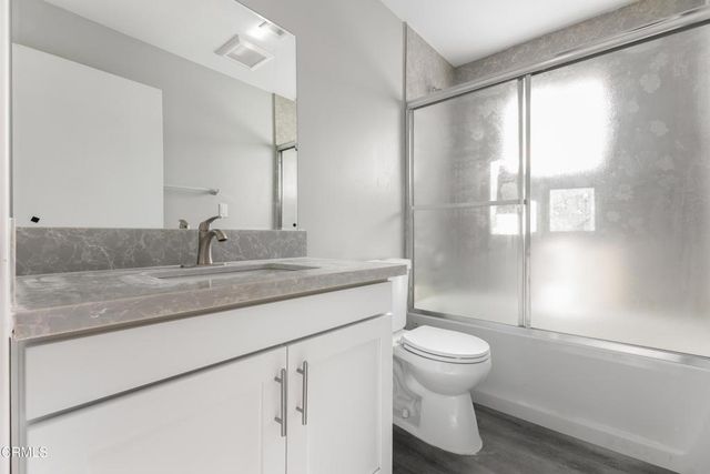 6256 Satsuma Avenue, Los Angeles, CA 91606