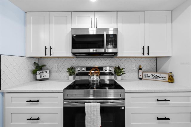 604 MADRID AVENUE, Venice, FL 34285