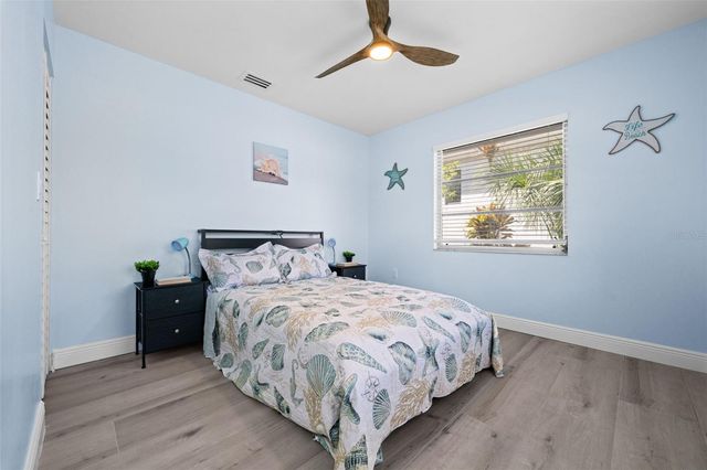 604 MADRID AVENUE, Venice, FL 34285