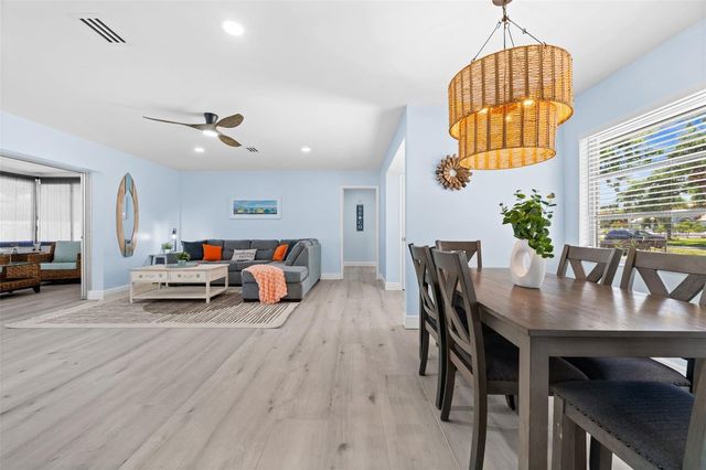 604 MADRID AVENUE, Venice, FL 34285