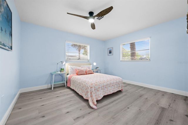 604 MADRID AVENUE, Venice, FL 34285