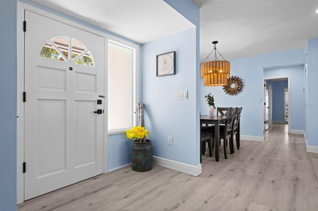 604 MADRID AVENUE, Venice, FL 34285