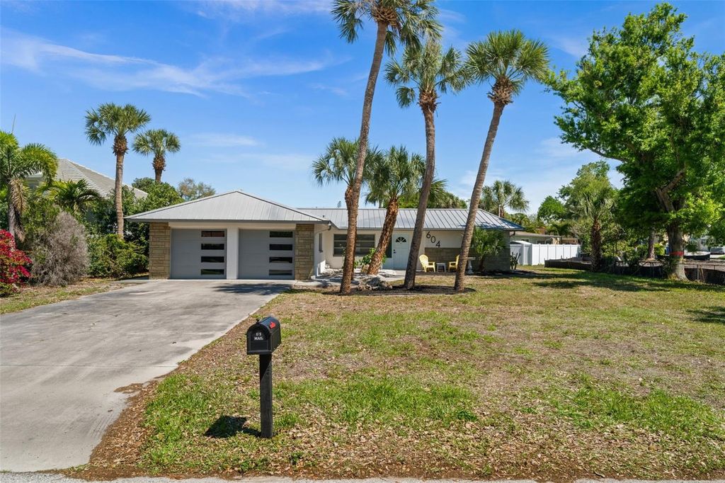 604 MADRID AVENUE, Venice, FL 34285