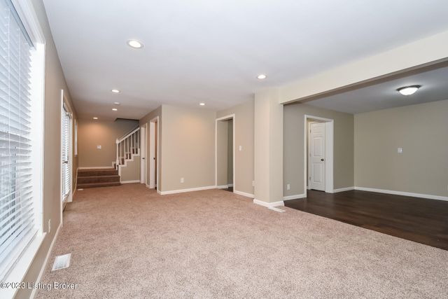 4851 Maryman Rd, Louisville, KY 40258