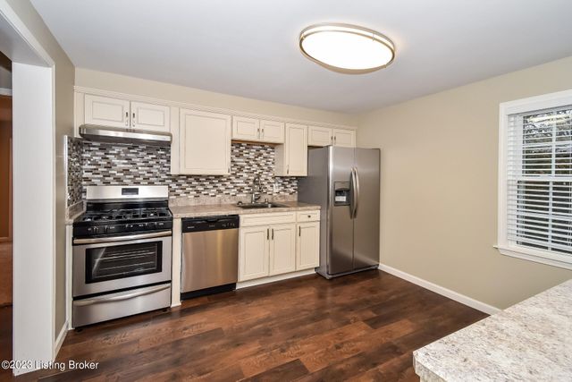 4851 Maryman Rd, Louisville, KY 40258