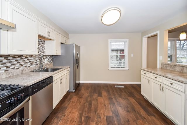 4851 Maryman Rd, Louisville, KY 40258