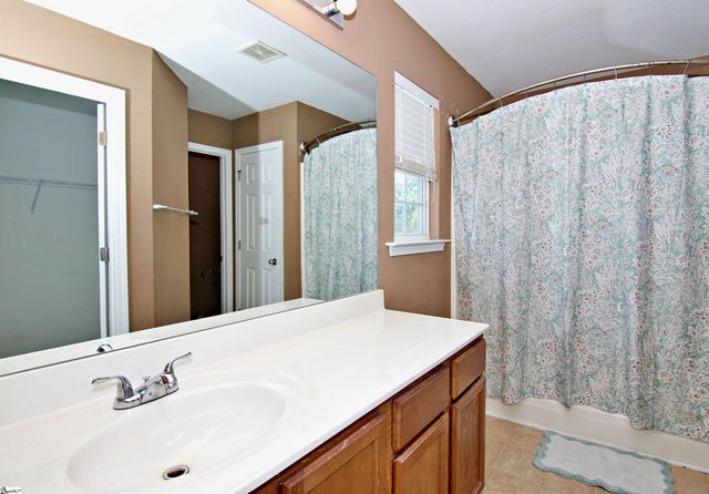 305 N Chestnut Street, Seneca, SC 29678
