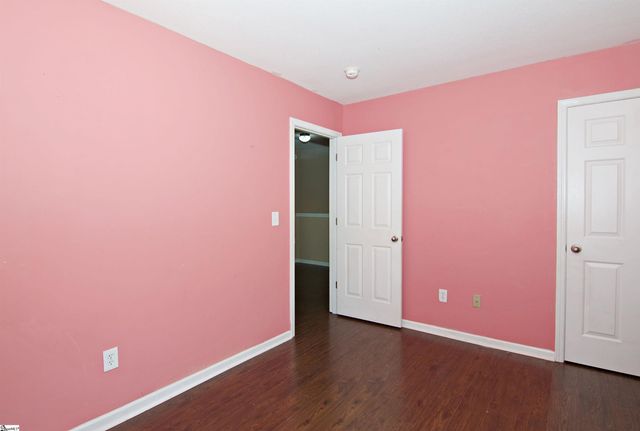 305 N Chestnut Street, Seneca, SC 29678