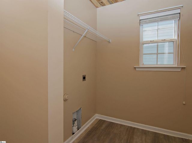 305 N Chestnut Street, Seneca, SC 29678