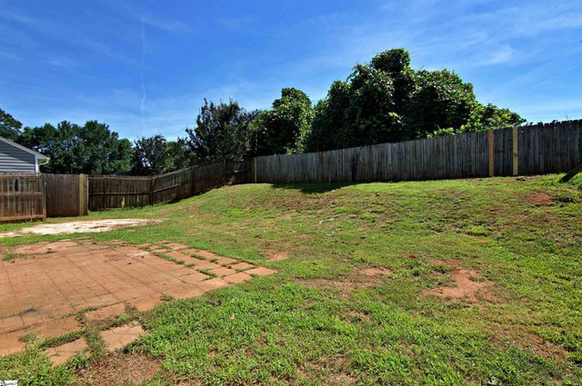 305 N Chestnut Street, Seneca, SC 29678